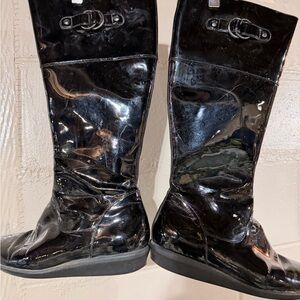 Cole Haan  Shiny Black Patent Leather Boots with Nike air technology- waterp